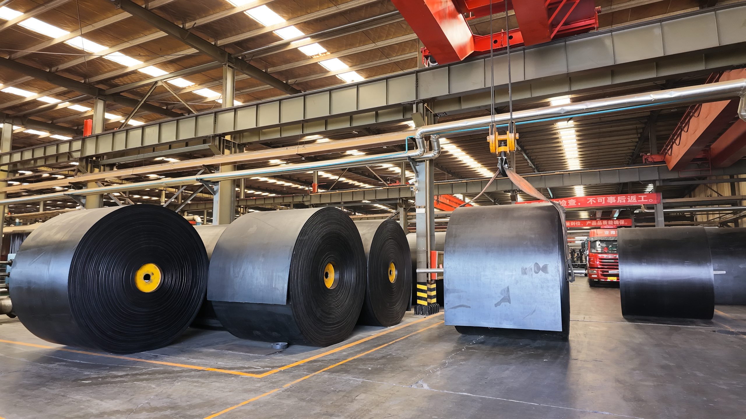 Sealing conveyor belt system overview